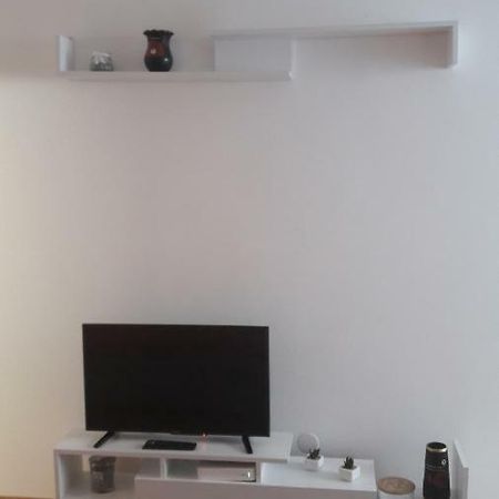 Melody Apartment Άλμπα Ιούλια Εξωτερικό φωτογραφία